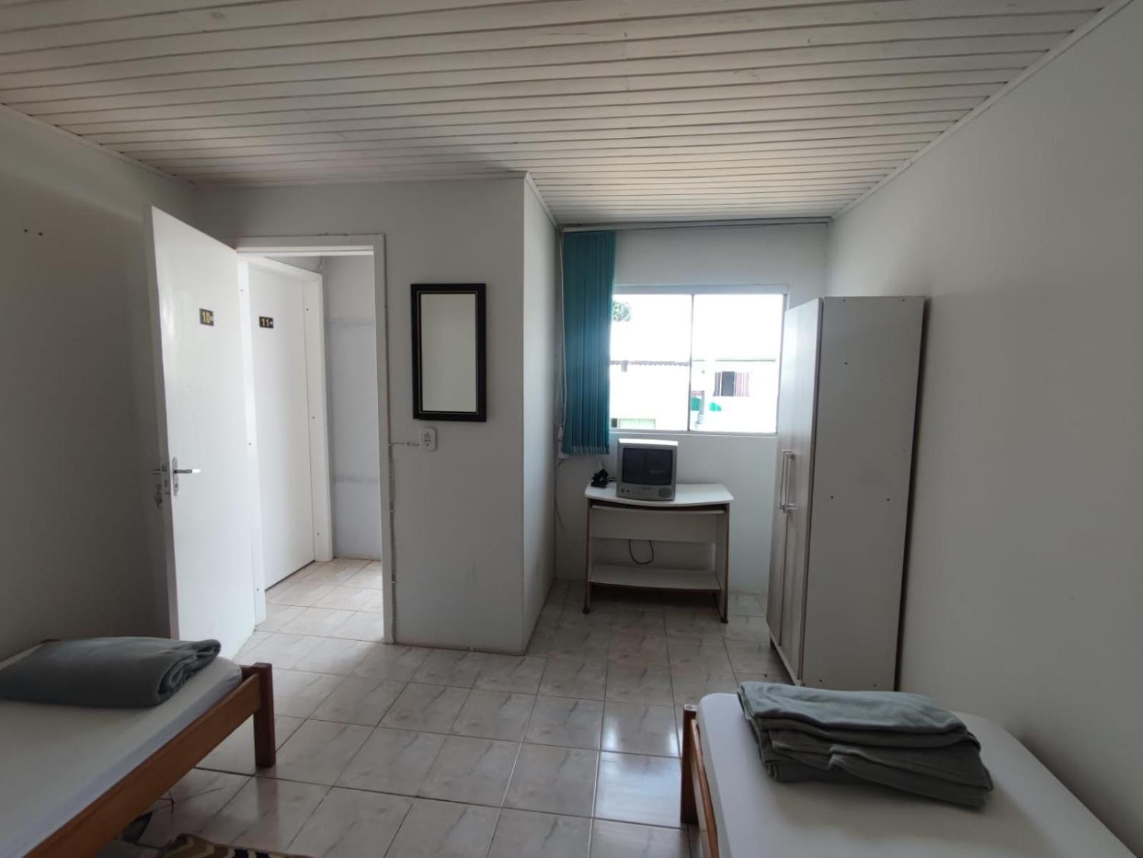 Hostel Inn Lago Guarapuava Kültér fotó
