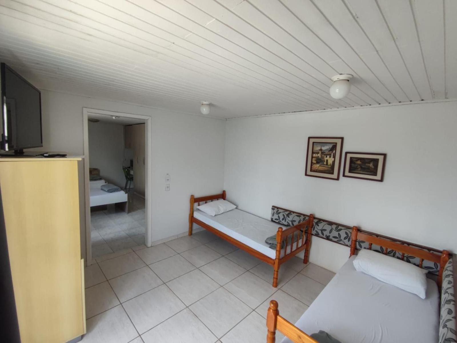 Hostel Inn Lago Guarapuava Kültér fotó